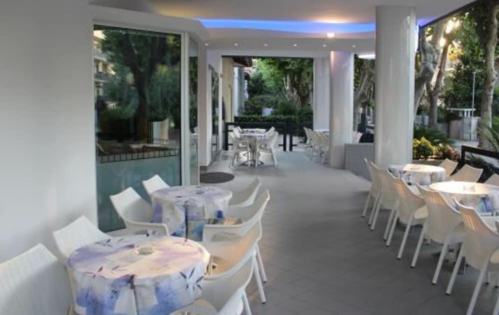 Hotel Paris Resort