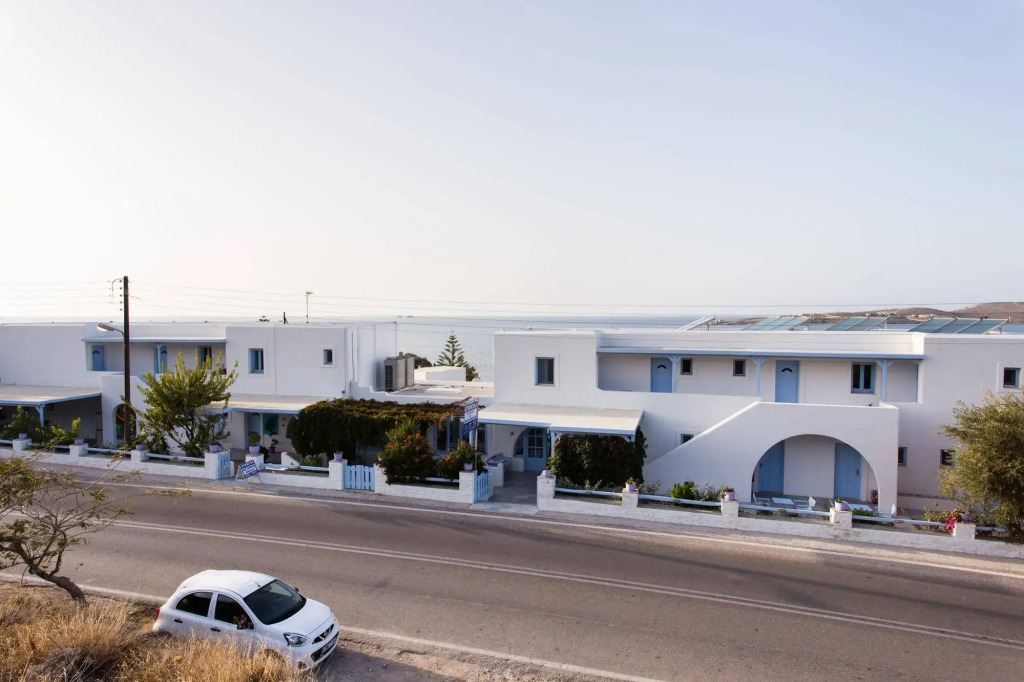 Stratos Apartments & Studios