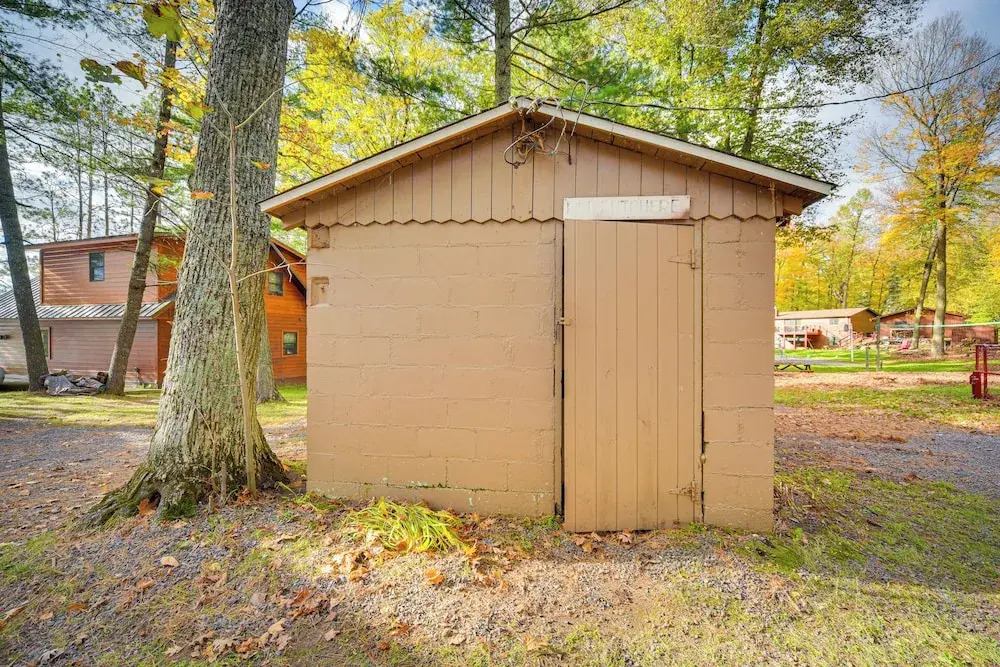 Hayward Cabin w/ Boat Slip + Fish House!