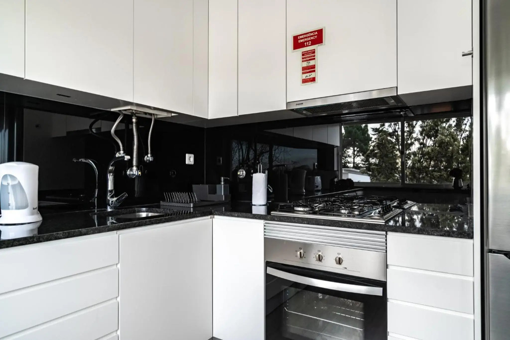 Akicity Penha Ebony