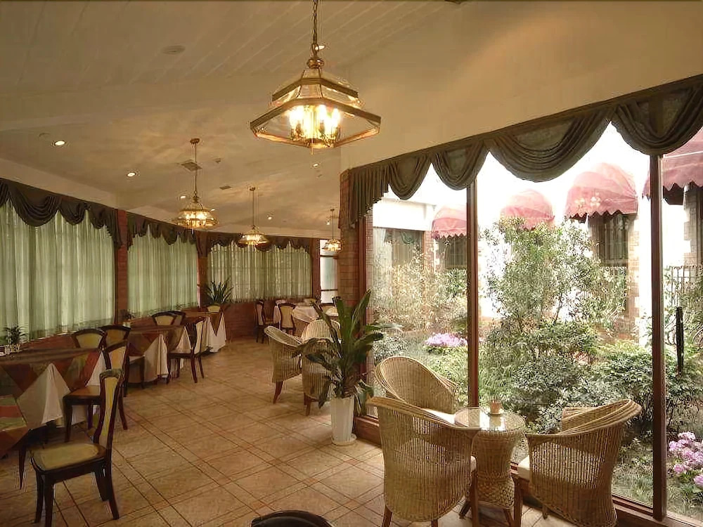 Sichuan Wei Deng Hotel