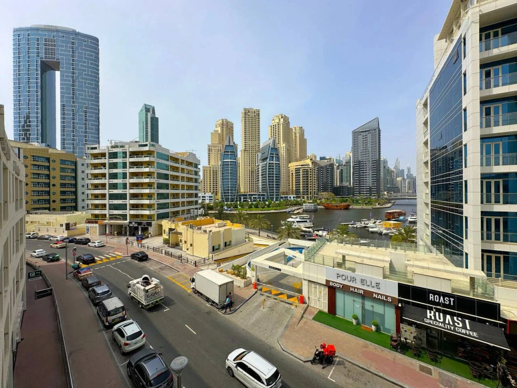 Апартаменты Canal View Studio Balcony DMCC Metro & Beach