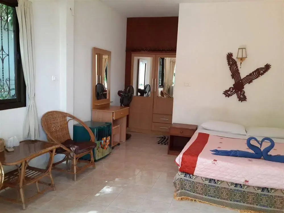 Aree Beach Resort