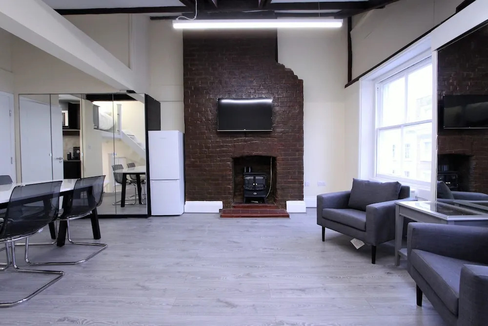 Stunning Loft Apartment In Knightsbridge