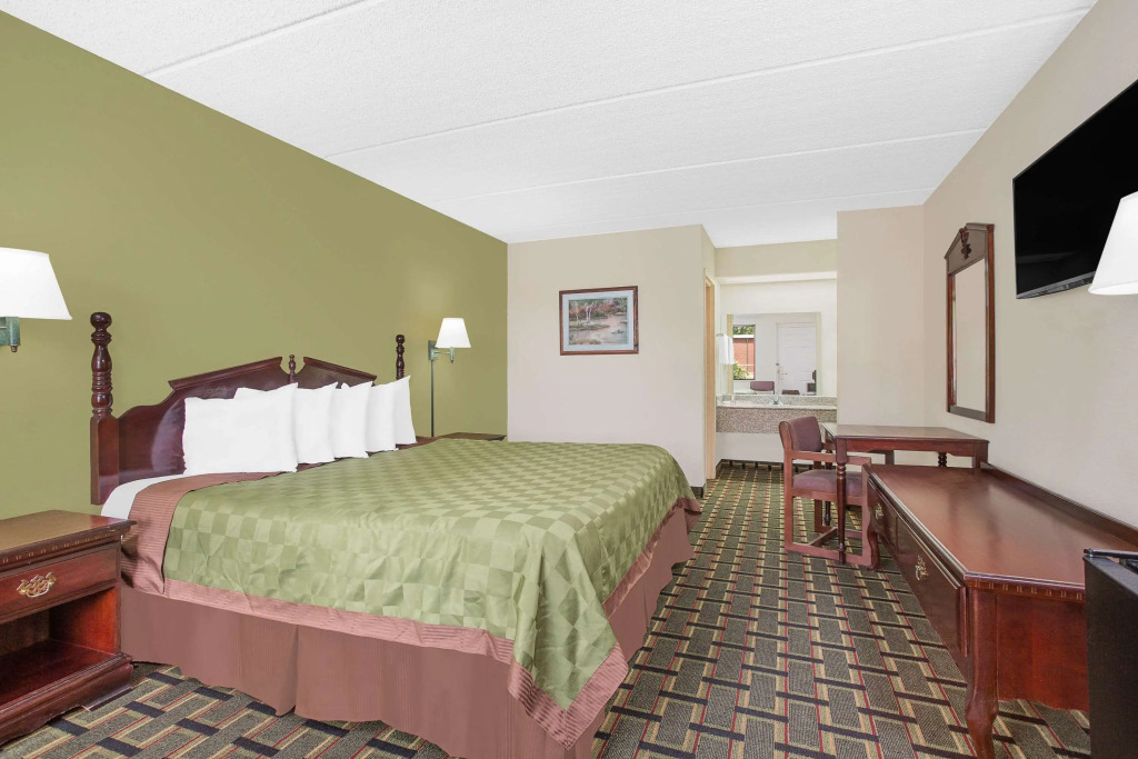 Days Inn by Wyndham Eufaula AL