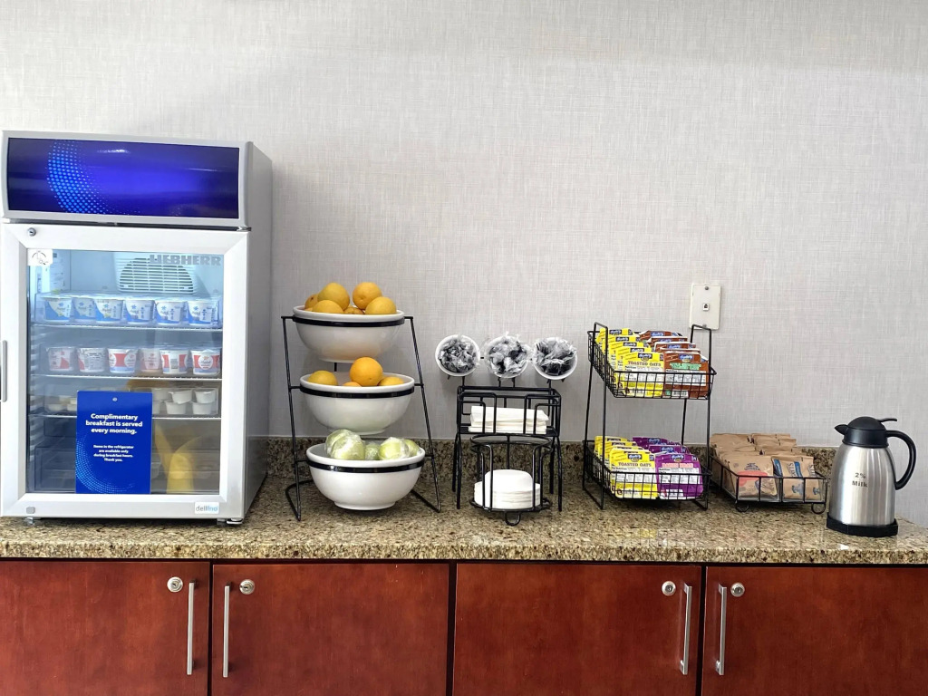Comfort Inn & Suites Trussville I-59 Exit 141