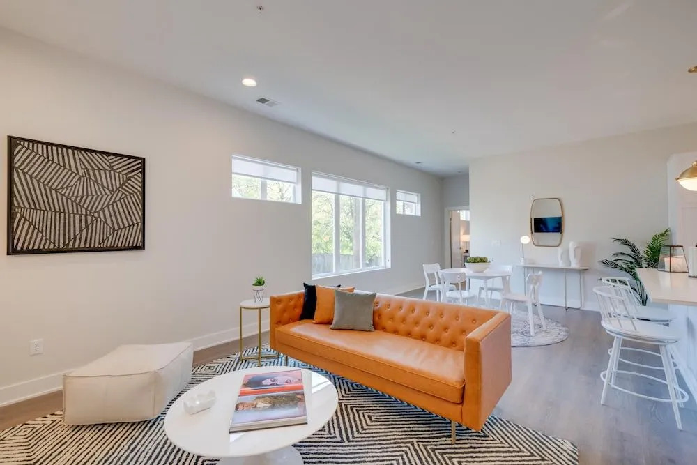 Jurny - Vanderbilt West End Luxury Flats