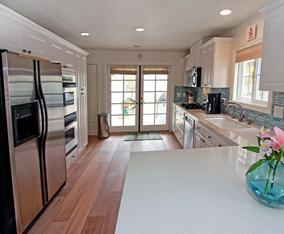 E Balboa Blvd 68312 by RedAwning