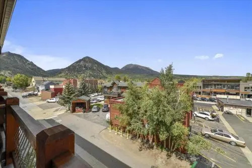 Apartments Off Main #4
