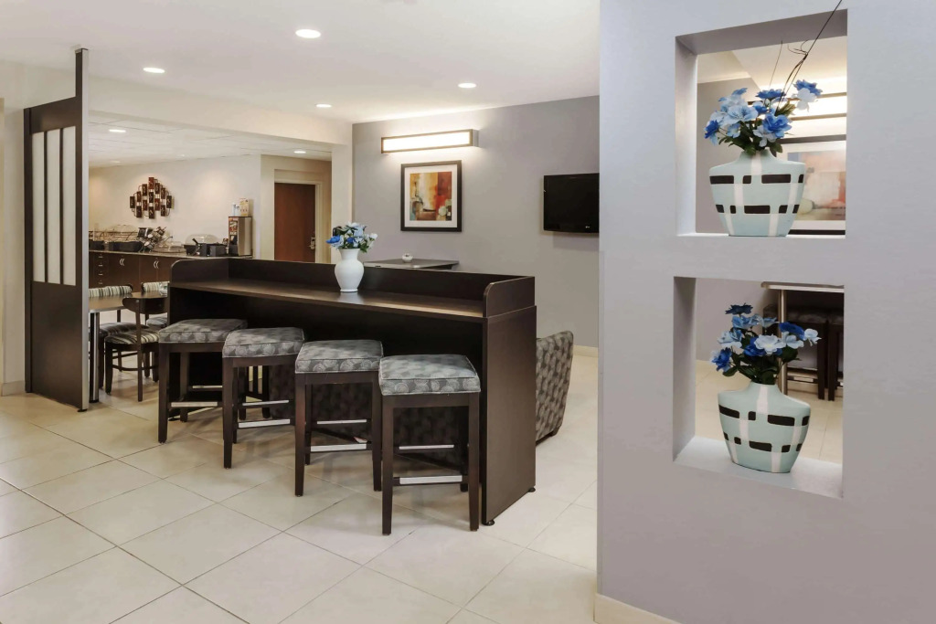 Microtel Inn and Suites Elkhart