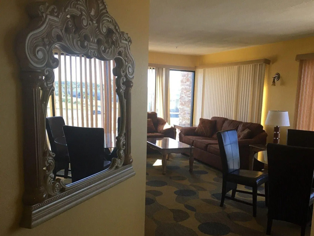 Marble Waters Hotel & Suites, Trademark by Wyndham