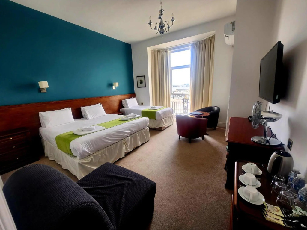 Keppels Head Hotel
