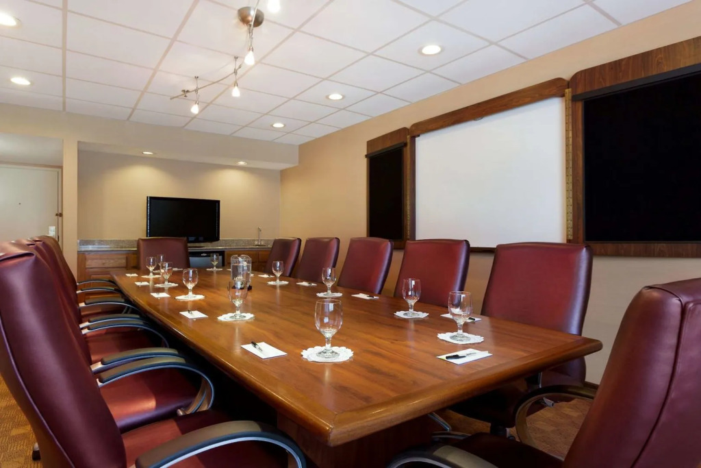 Radisson Akron-Fairlawn Copley