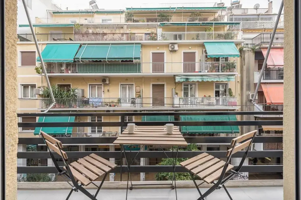 Great Living Urban Apartment with 2 Huge Balcony