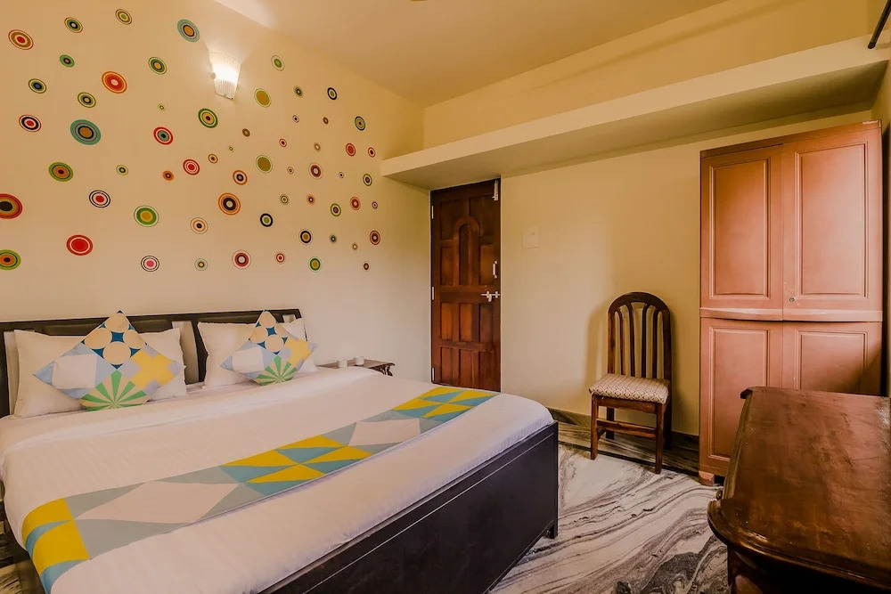OYO 24035 Home La Indiana Morjim