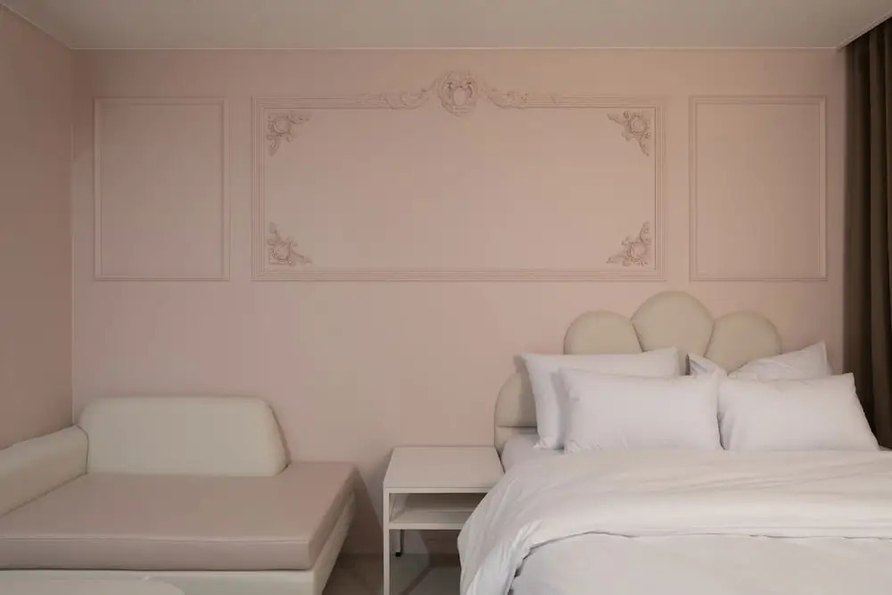 Glam Hotel