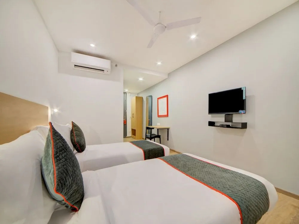 OYO Townhouse 777 - A3 empire