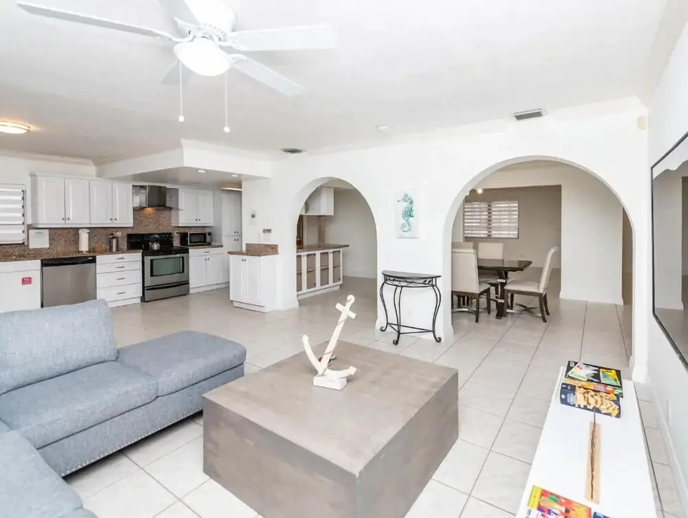 Casalinda - Hollywood Florida