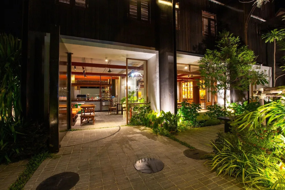 Ultimate Experience Ultimate Luxury Ultimate Comfort