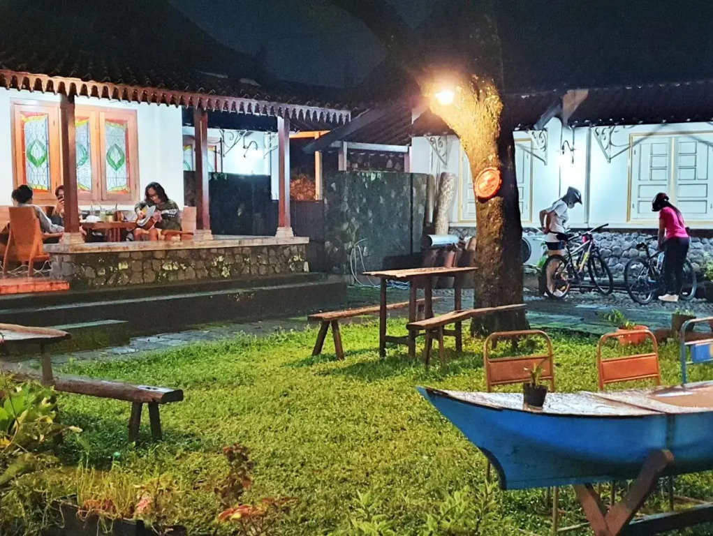 Omah Pitoe Yogya Homestay