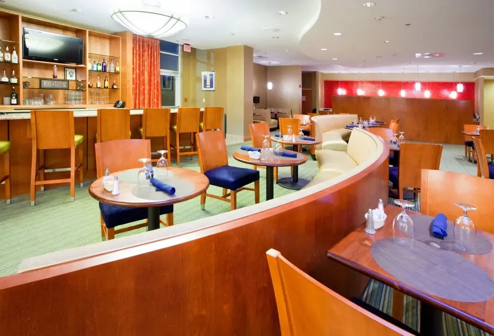 Delta Hotels by Marriott Colonial Heights