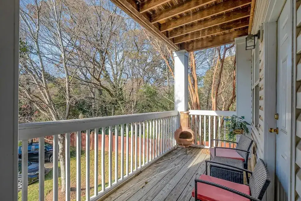 Sleek & Stylish Condo In Southpark 3 Bedroom Home by RedAwning