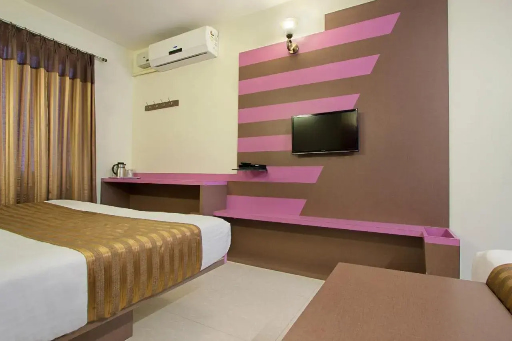 Mannars Residency