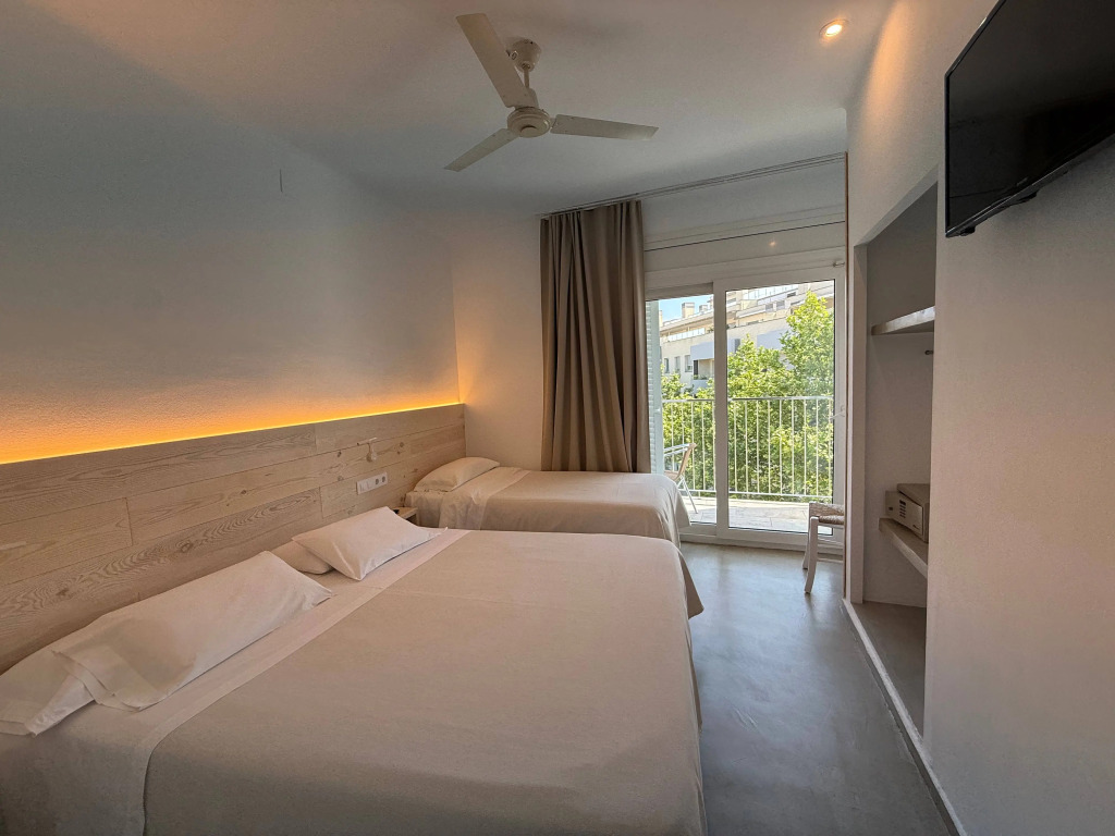 Hostal ROM Familiar