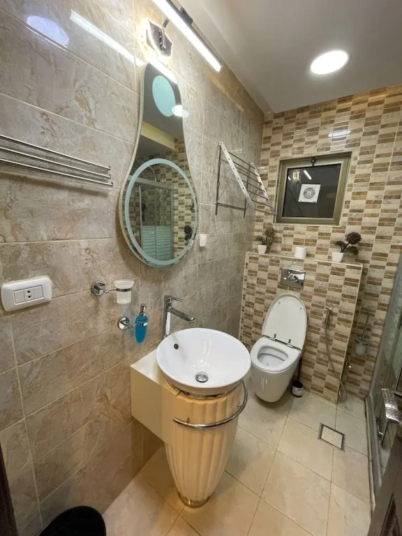 Al-burj Apart at 7th Circle 208