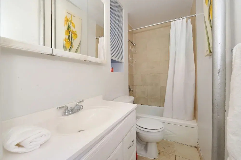 Midtown West Furnished Apartment 3BR Perfect Share