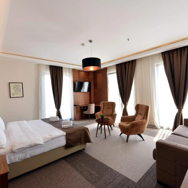 Hotel Lazaro