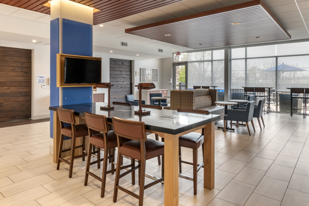 Holiday Inn Express & Suites Lancaster - Mount Joy by IHG