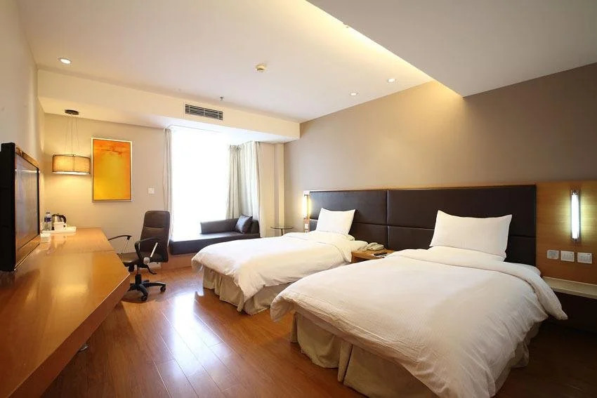 All Seasons Hotel