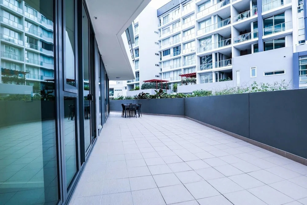 Incredible Riverside Apartment In Brisbane