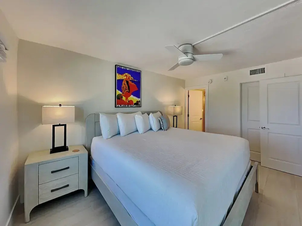 Seaside 4 by Distinctive Beach Rentals