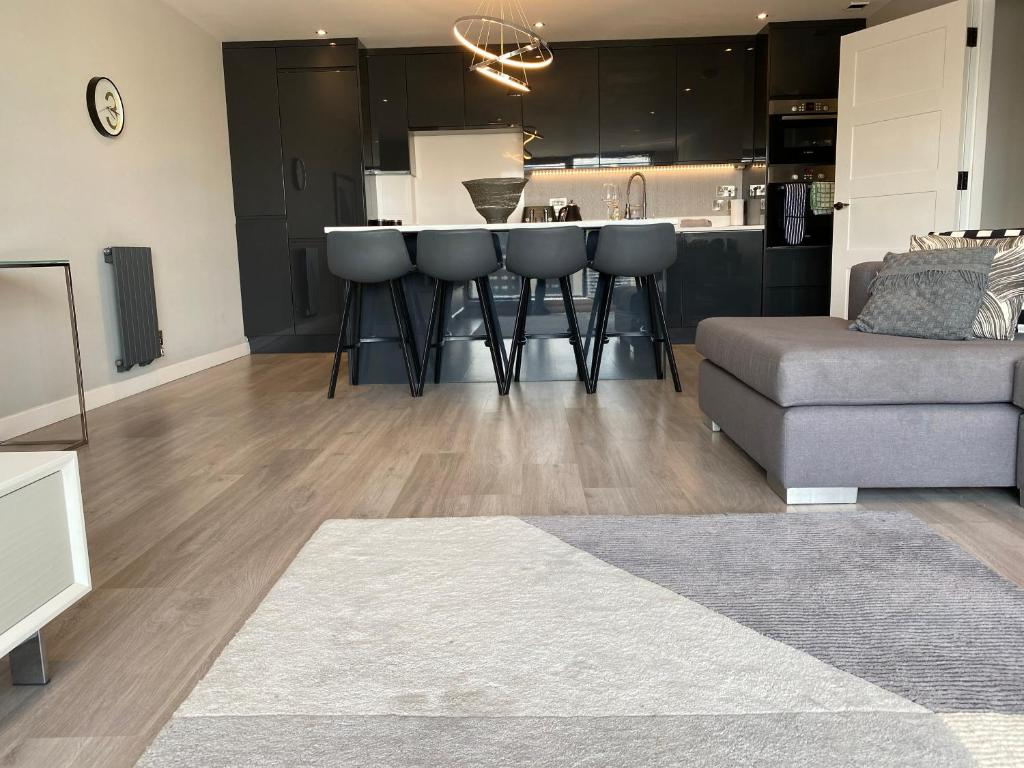Clyde Waterfront Apartments