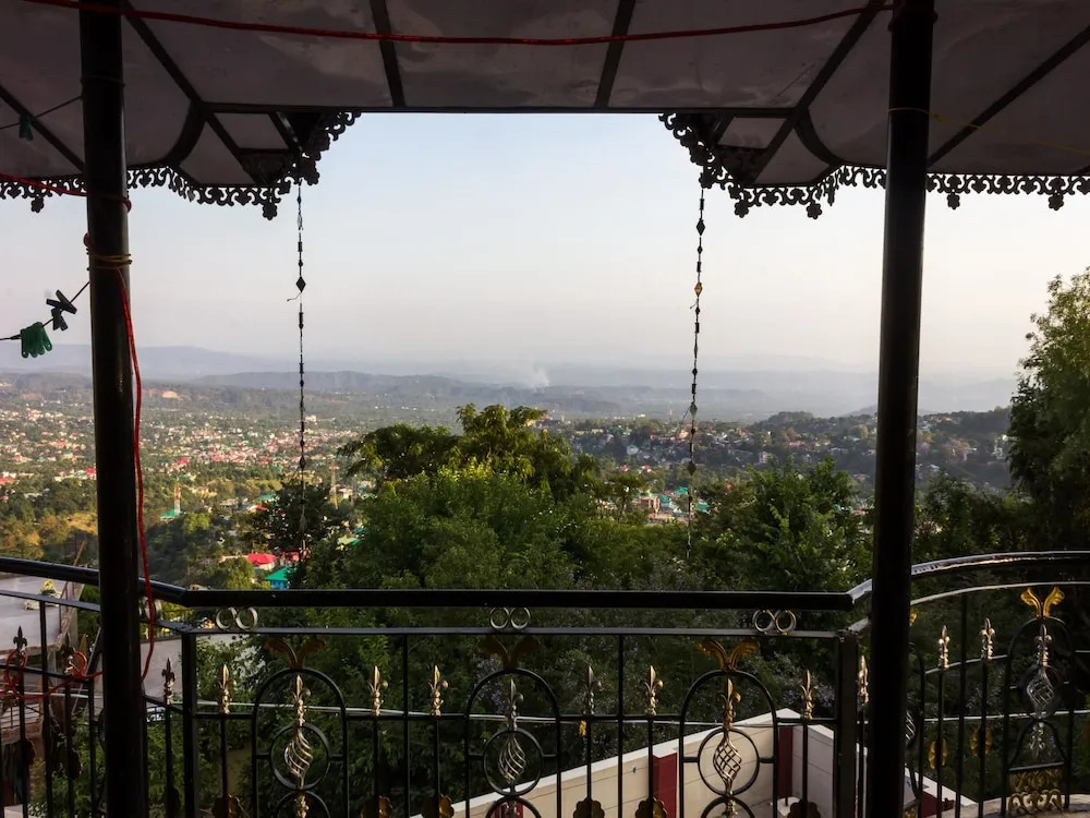 OYO 14410 Home Peaceful Villa McLeod Ganj