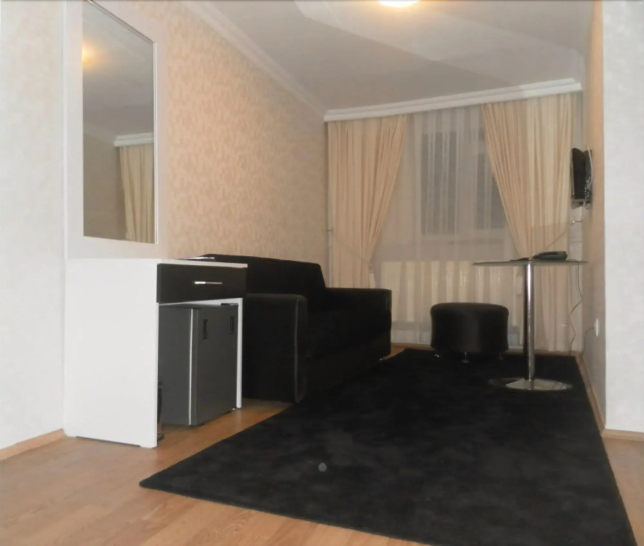 Hotel La White