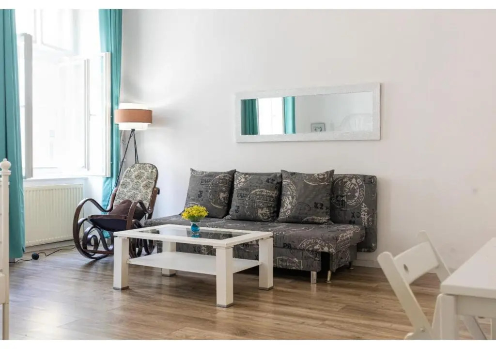 Elegant 1BR Apt. - Great for Long Stays