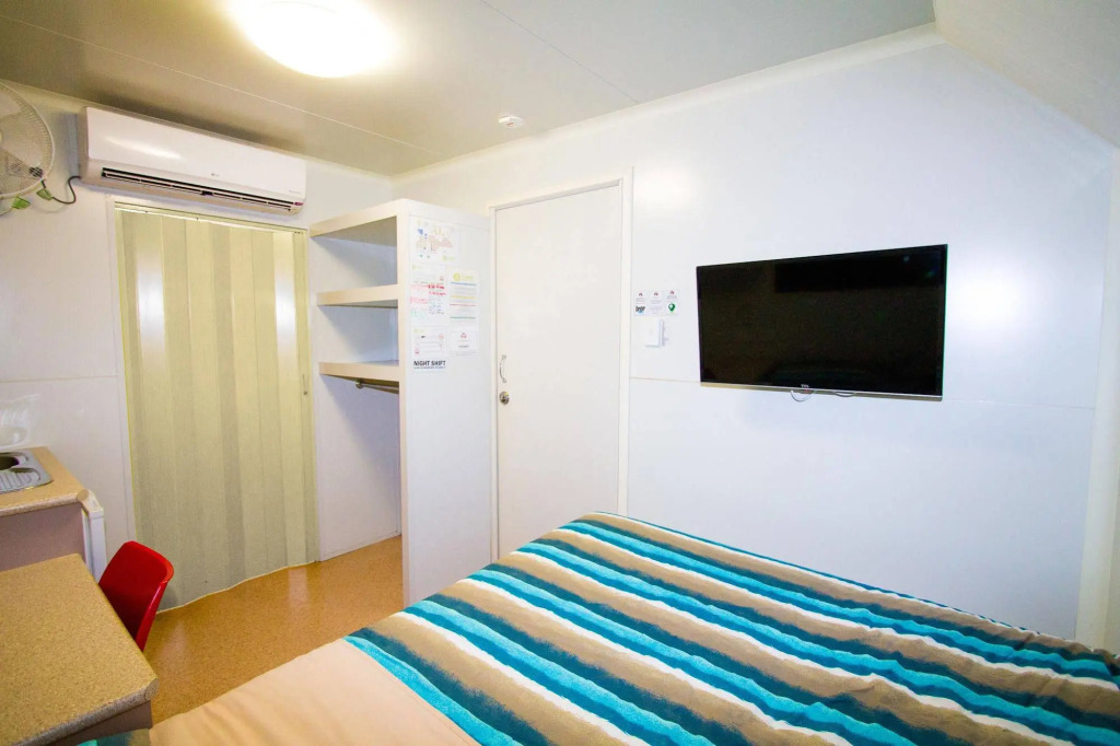 AAOK Lakes Resort and Caravan Park