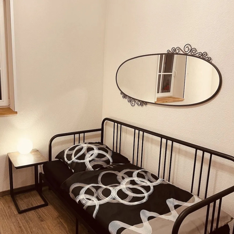Rose Boardinghouse 24h-7d Self Check-In Automat
