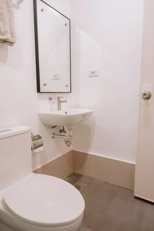Stylish 1BR City Apartment