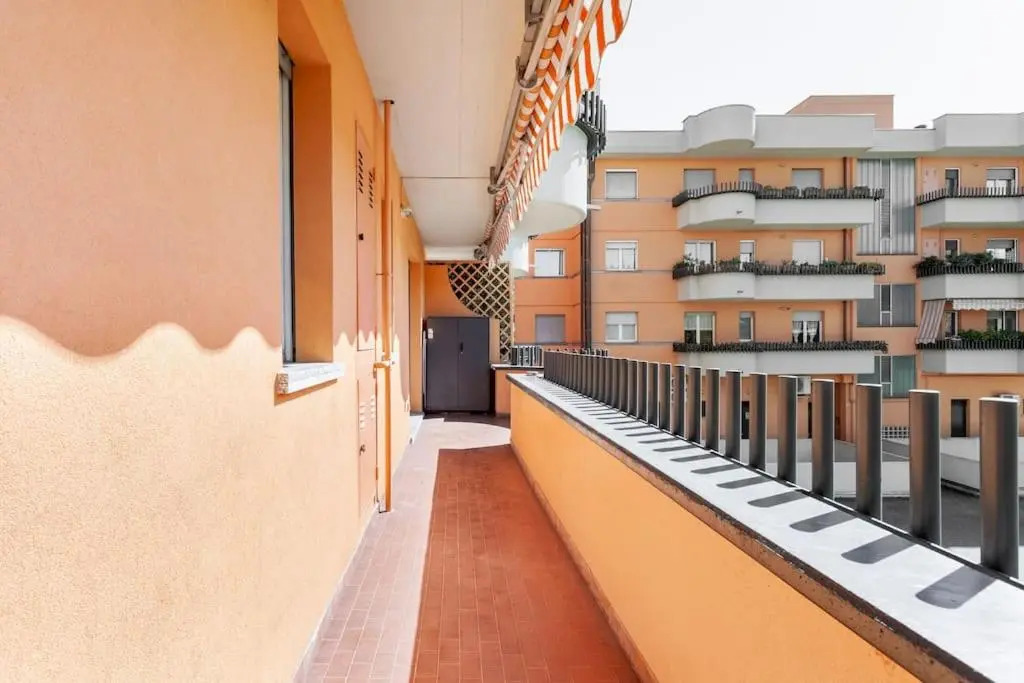 Elegante Suite adiacente Metro, Wifi Netflix