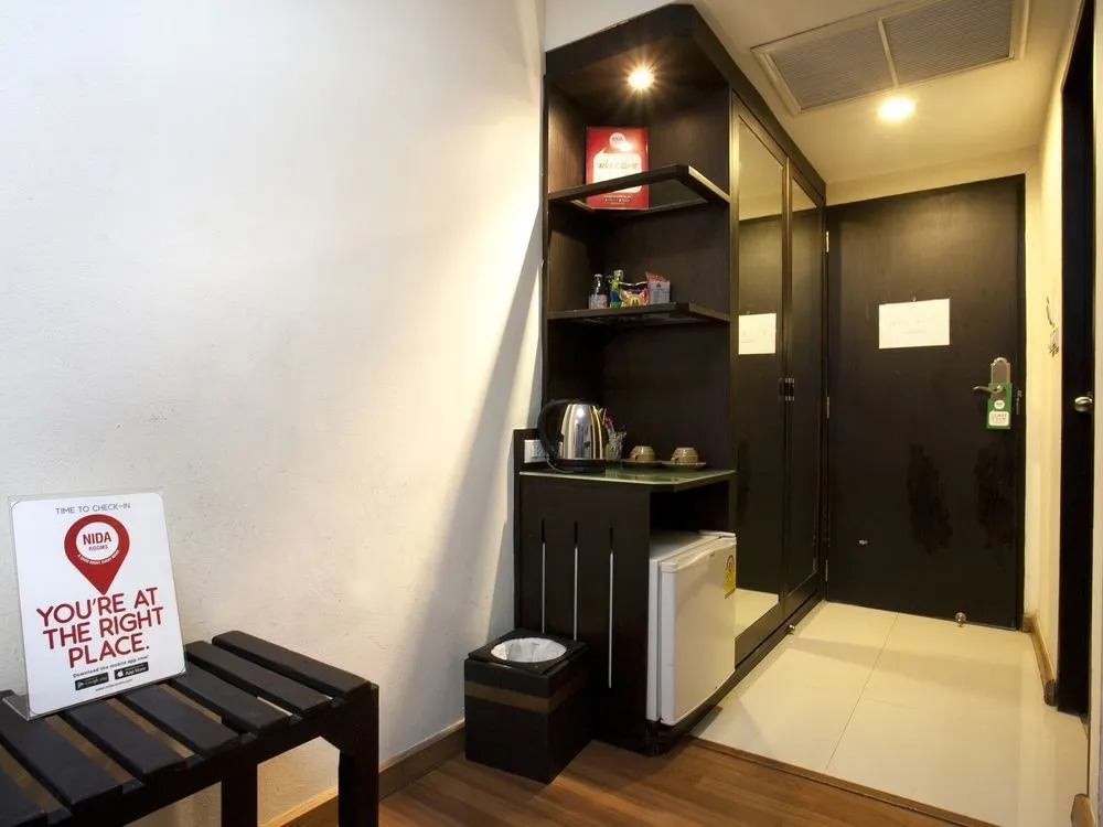 Boss Suites Nana Hotel