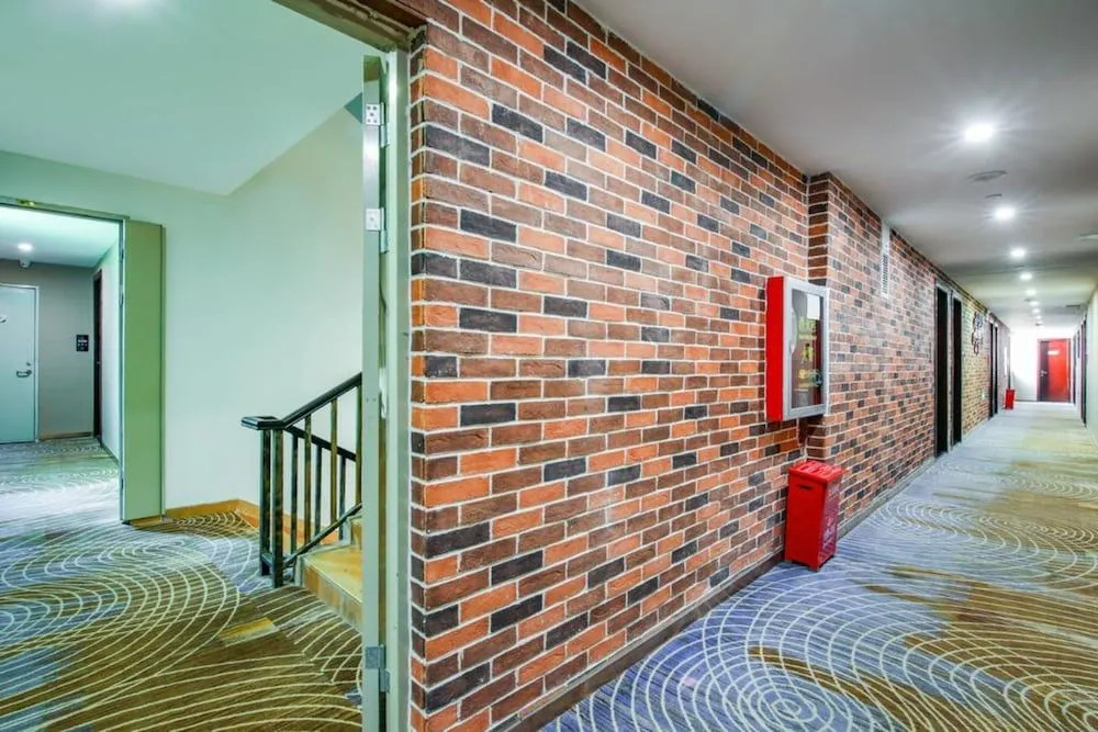 Maker Hotel