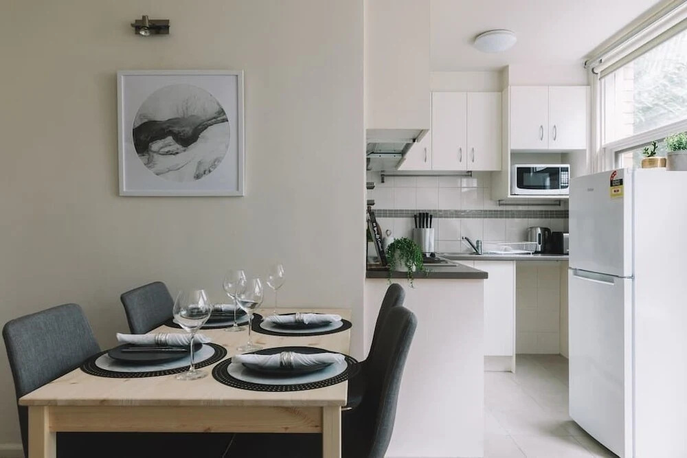 Cosy Melbourne Apartment Close To CBD