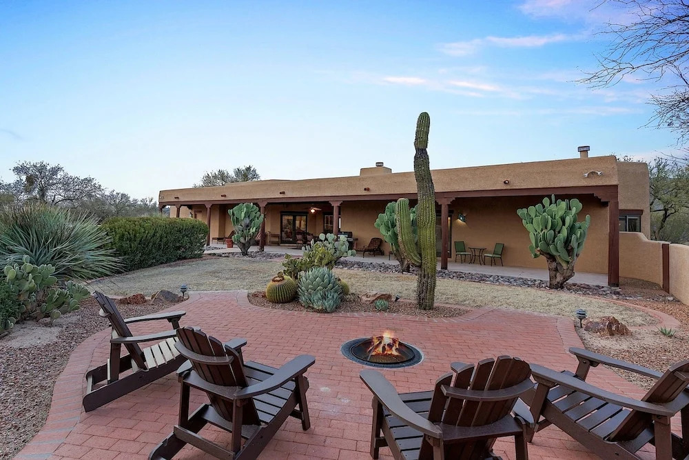 Easy Living 4 BR by Casago