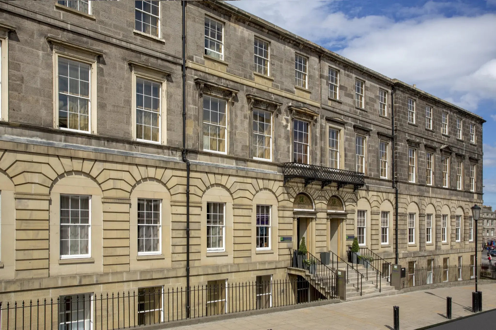 Holiday Inn Express Edinburgh City Centre by IHG