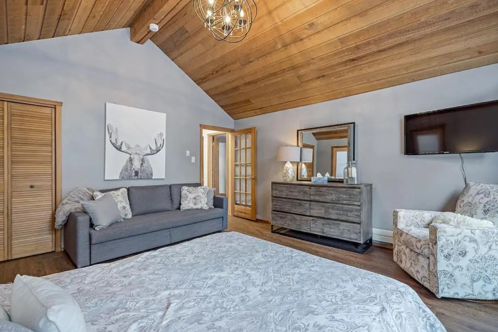 2 Bedroom Cabin