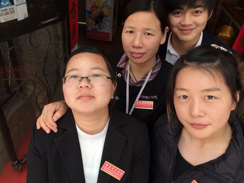 Kunming Lang Mei Youth Hotel